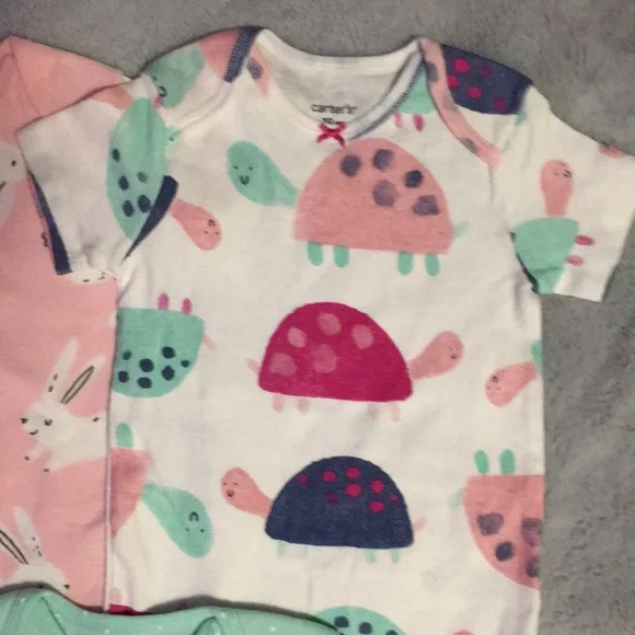 Carters set of 5 onesies, NWT, 18 month - Picture 4 of 7